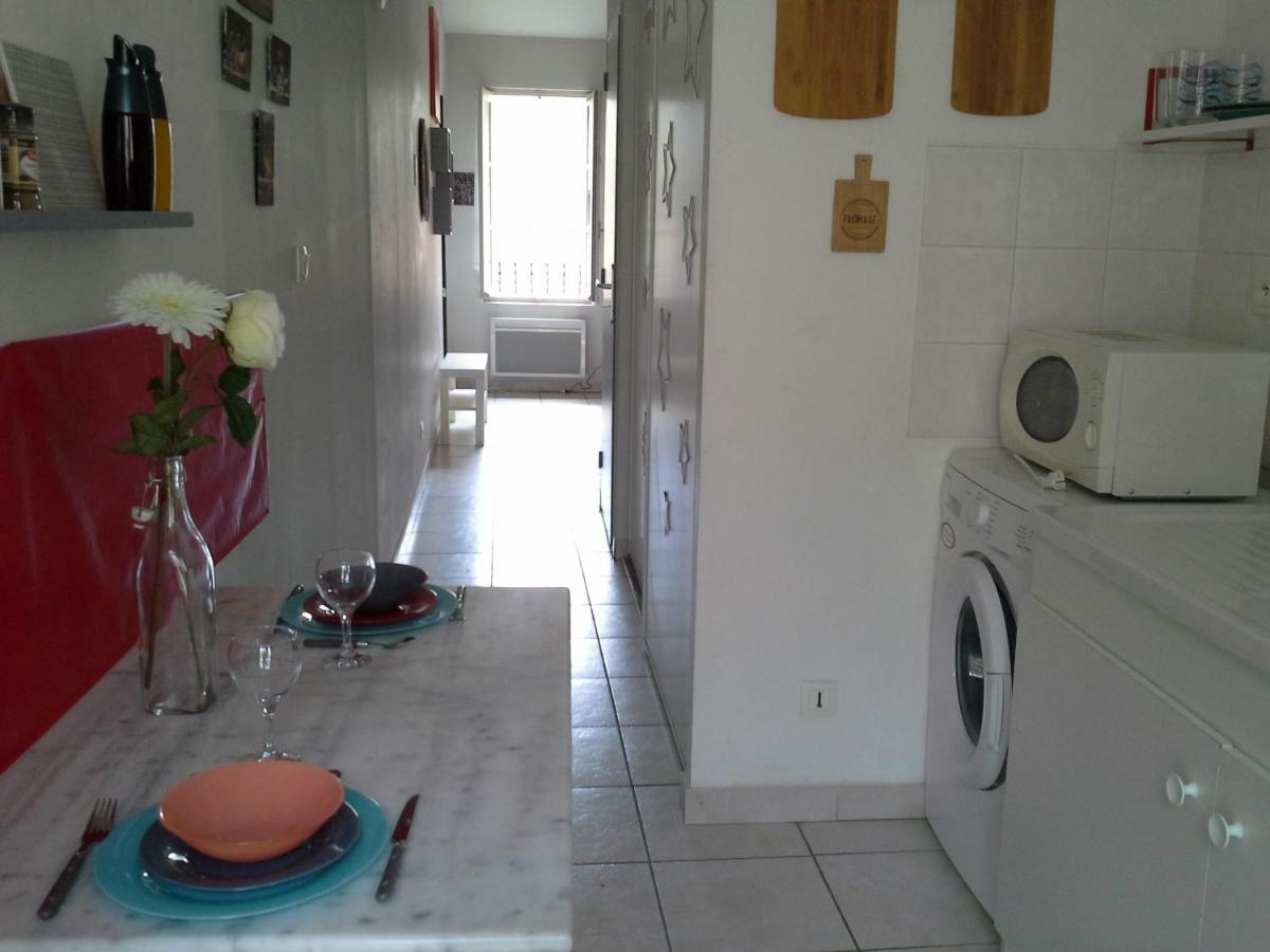 Appartement Terrasse - Hypercentre Avignon Bagian luar foto